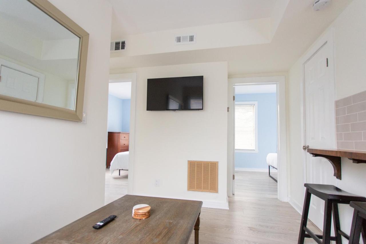 Central & Comfortable Home Walk To The Beach! Jacksonville Beach Exterior foto